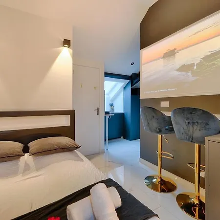 Daire Hollywood Jacuzzi *